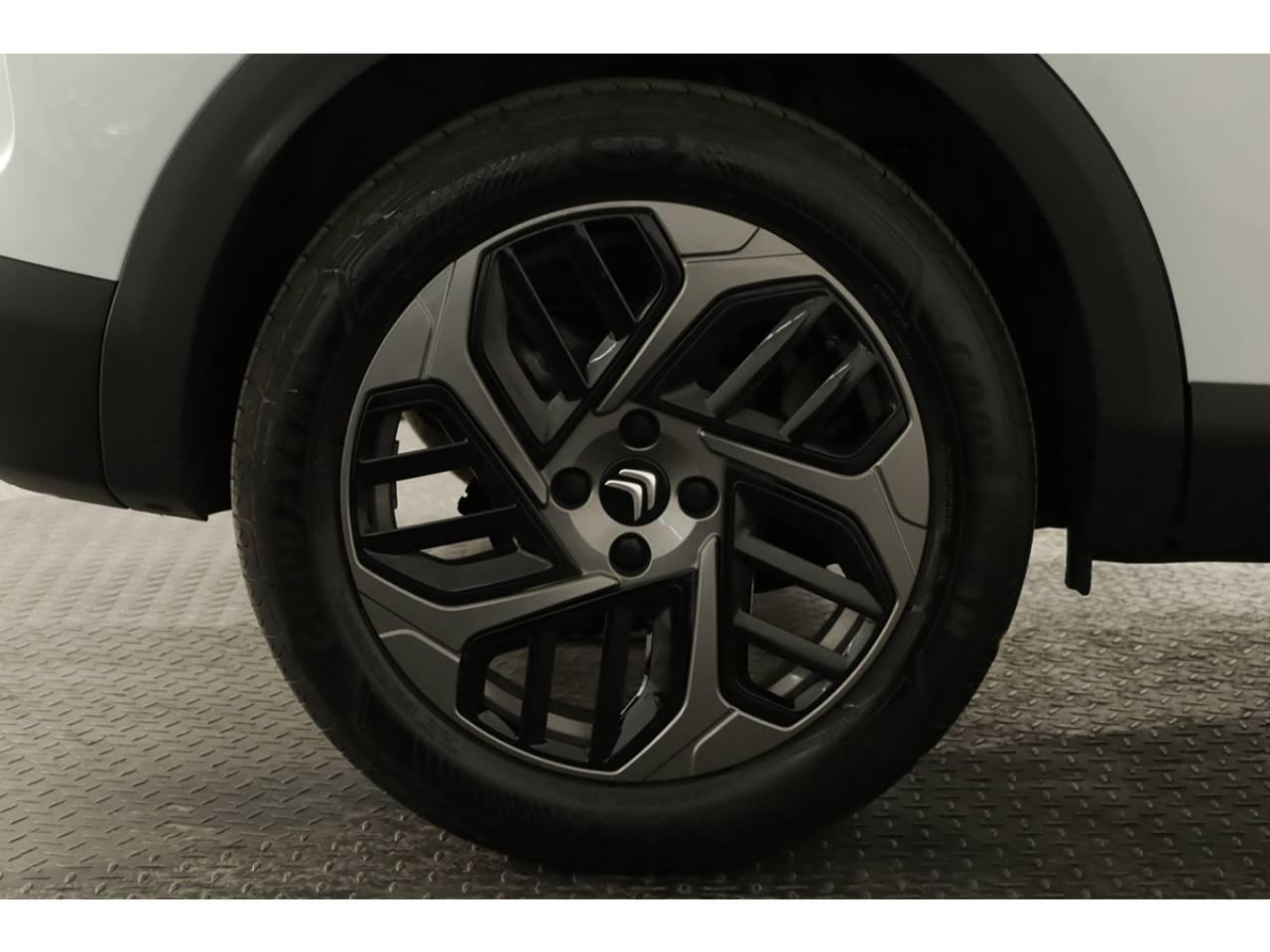 citroën c4 1.2 puretech 130 s&s eat8 plus — photo 5