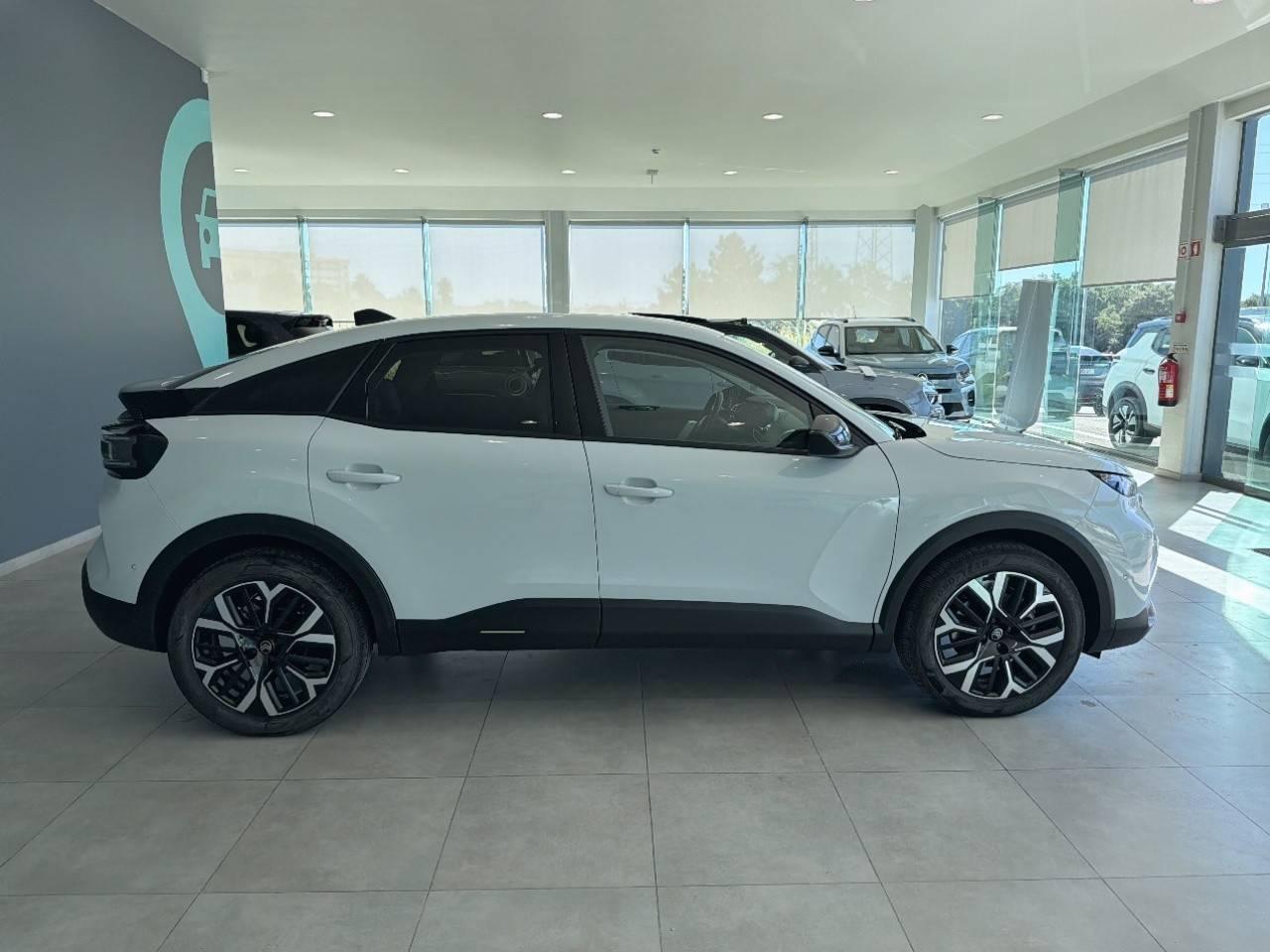 citroën c4 hibrido 145 e-dcs6 max — photo 4