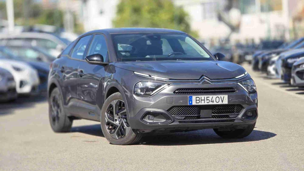 Citroën C4 1.2 PureTech Plus — photo 2