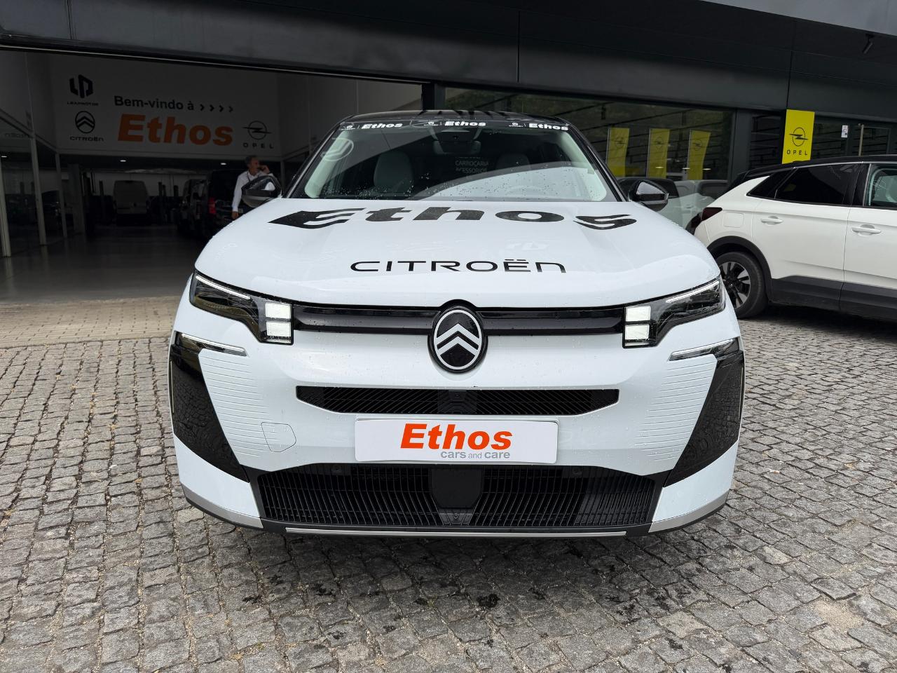 citroën c5 aircross 1.2 hibrido max — photo 2