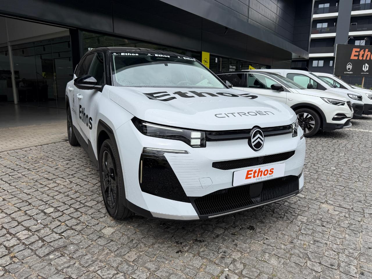 citroën c5 aircross 1.2 hibrido max — photo 3