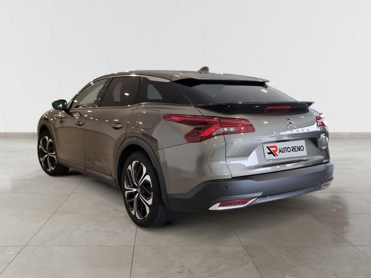 citroën c5 x 1.6 hybrid shine e-eat8 — photo 2