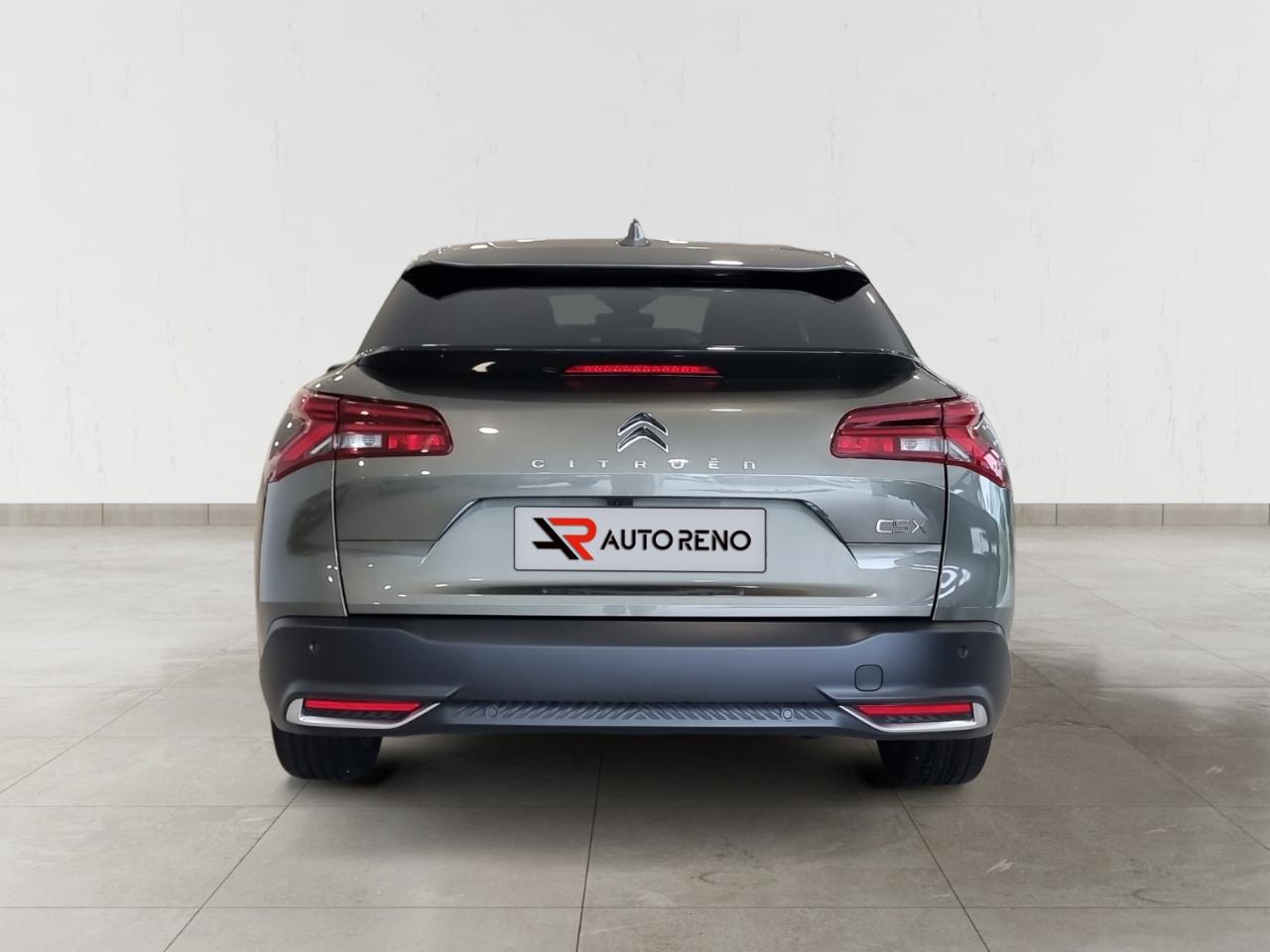 citroën c5 x 1.6 hybrid shine e-eat8 — photo 3