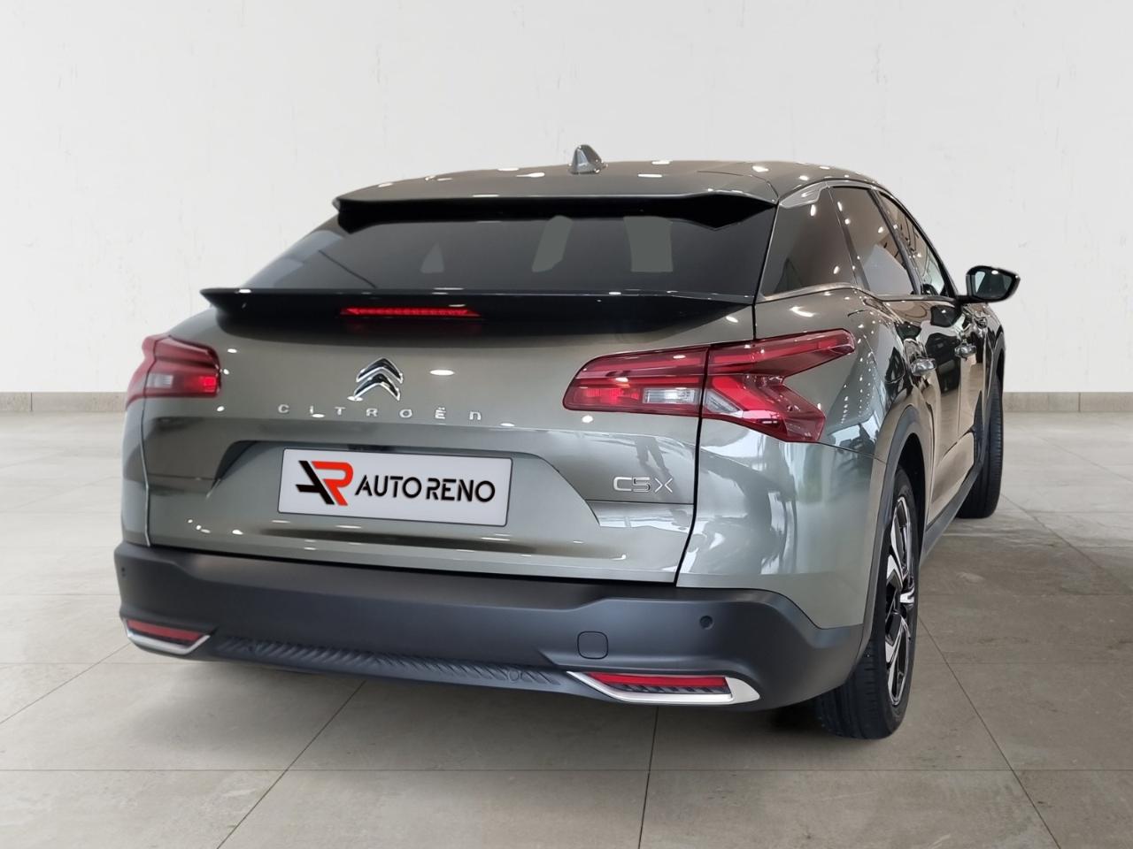 citroën c5 x 1.6 hybrid shine e-eat8 — photo 4