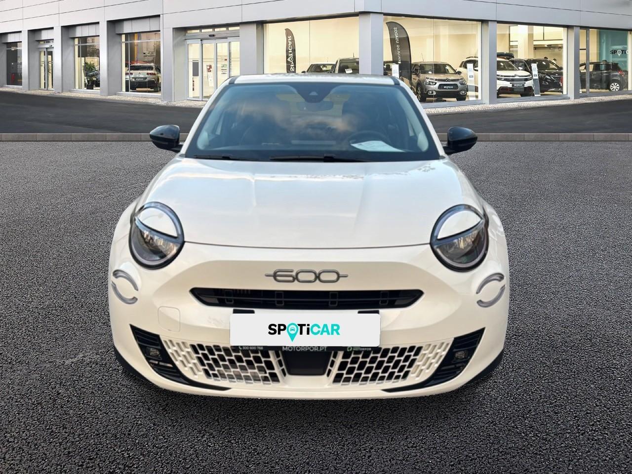 fiat 600 1.2 hybrid — photo 2