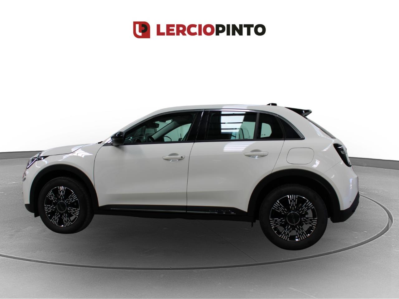 fiat 600 hybrid 1.2  dct — photo 2