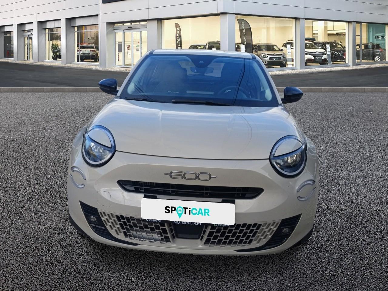 fiat 600 1.2 hybrid icon — photo 2
