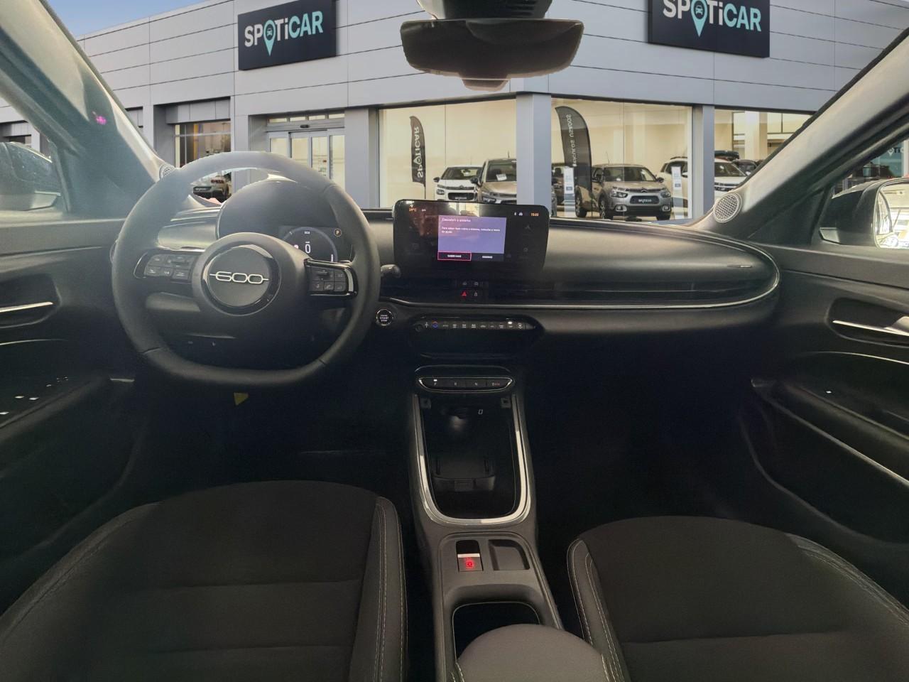 fiat 600 1.2 hybrid sport — photo 2