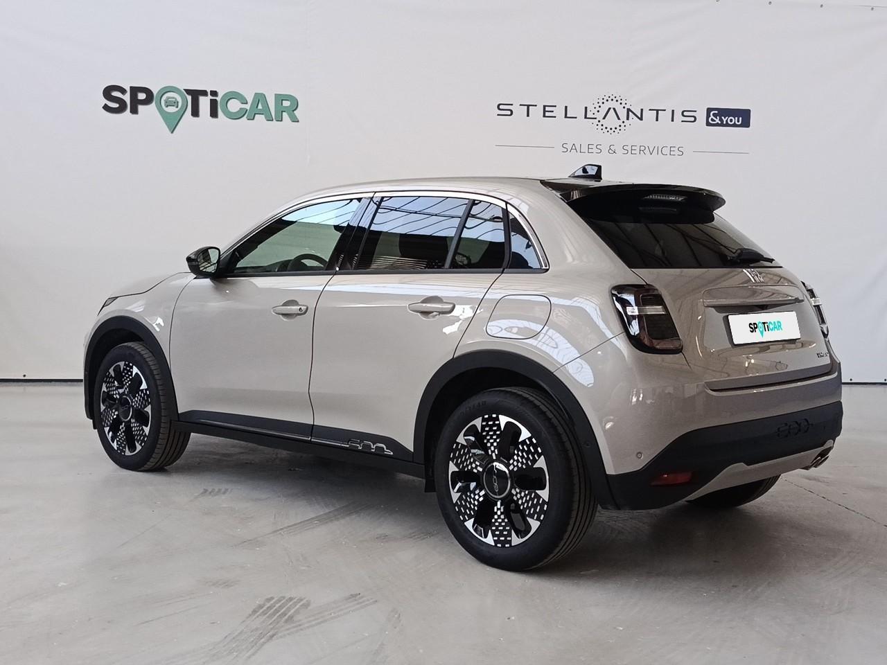 fiat 600 hybrid 1.2 145cv la prima — photo 5