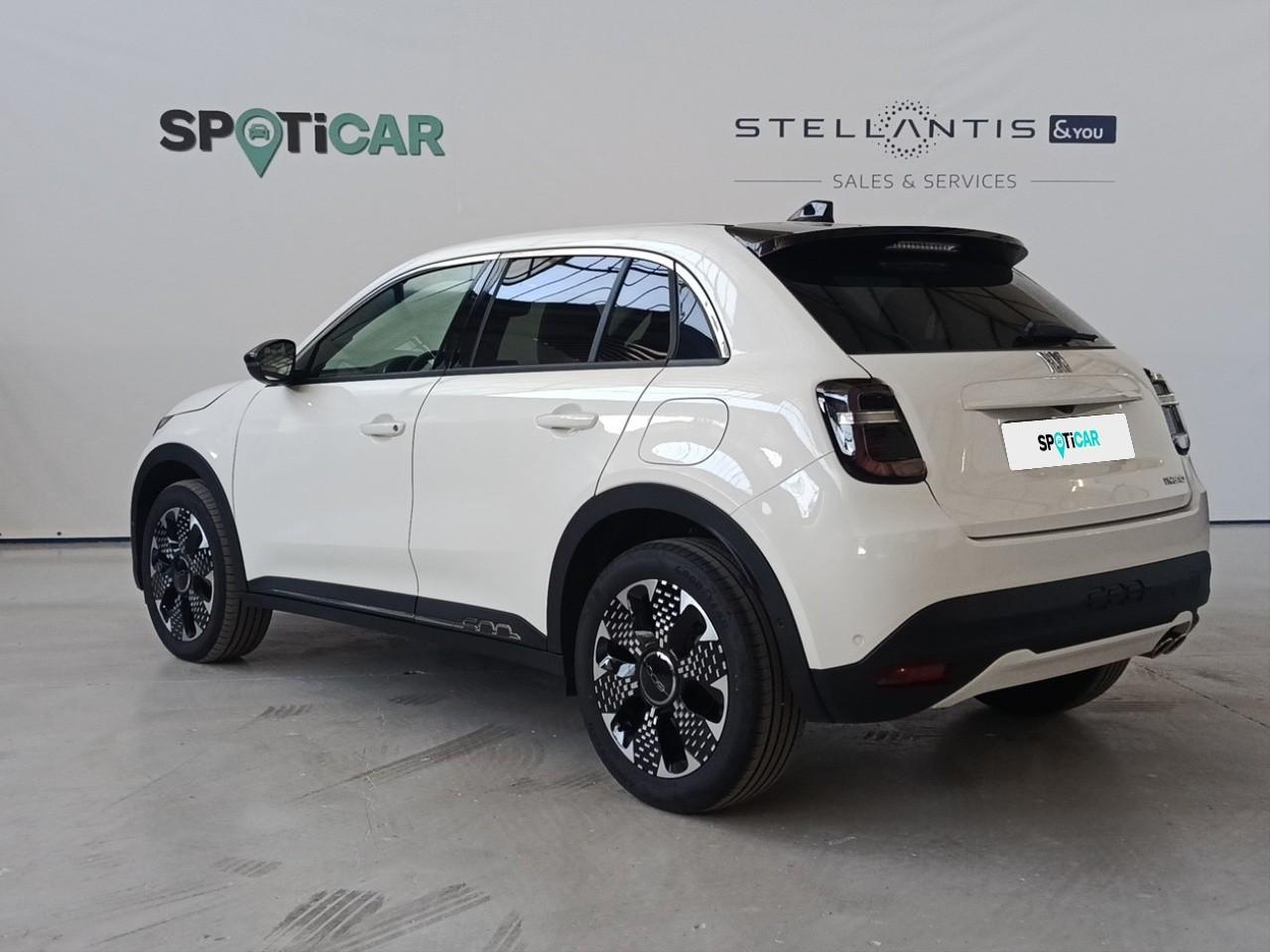 fiat 600 hybrid 1.2 145cv la prima — photo 5