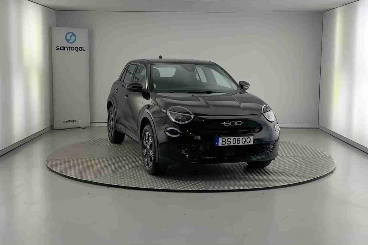 fiat 600 1.2 hybrid — photo 2