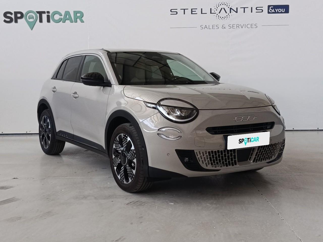 fiat 600 hybrid 1.2 145cv la prima — photo 3