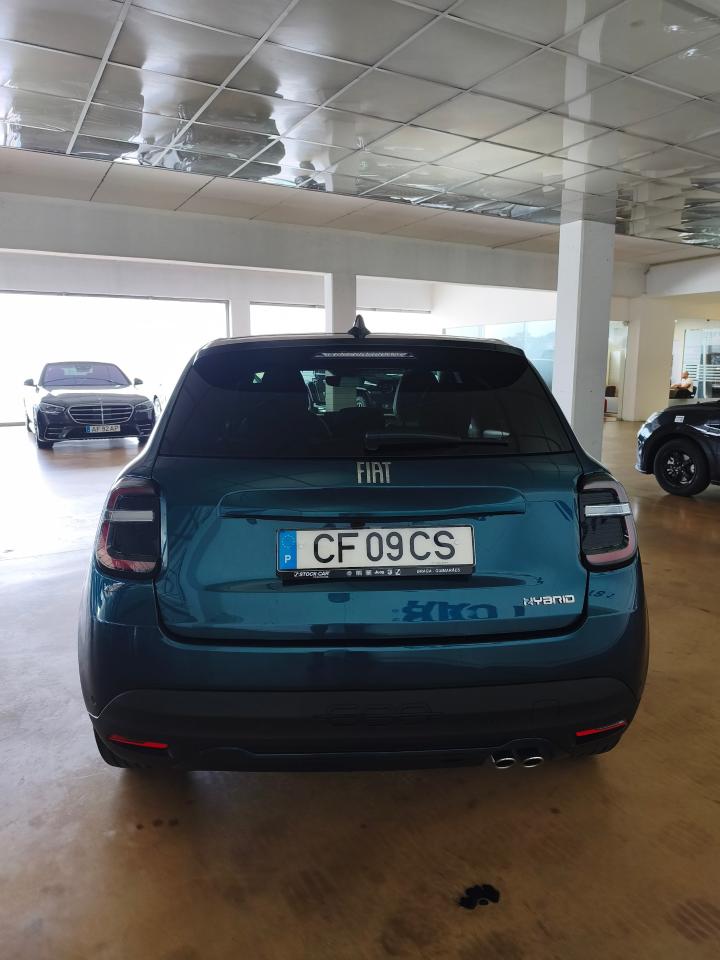 fiat 600 1.2 hybrid la prima — photo 3