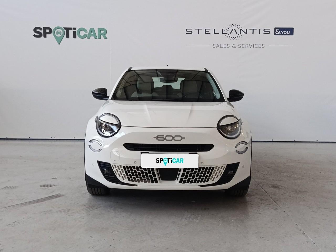 fiat 600 hybrid 1.2 136cv dct - — photo 2