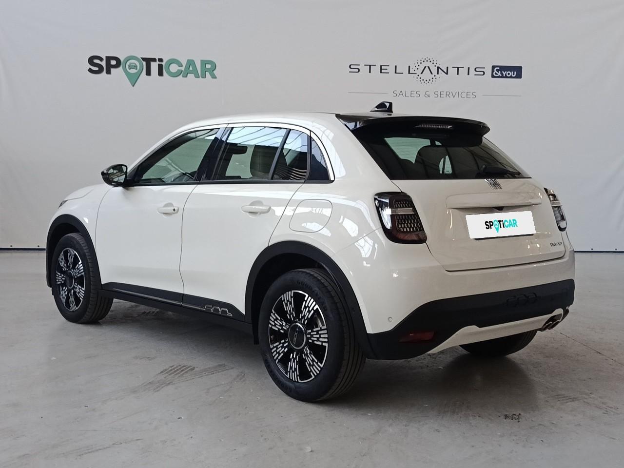 fiat 600 hybrid 1.2 136cv dct - — photo 5