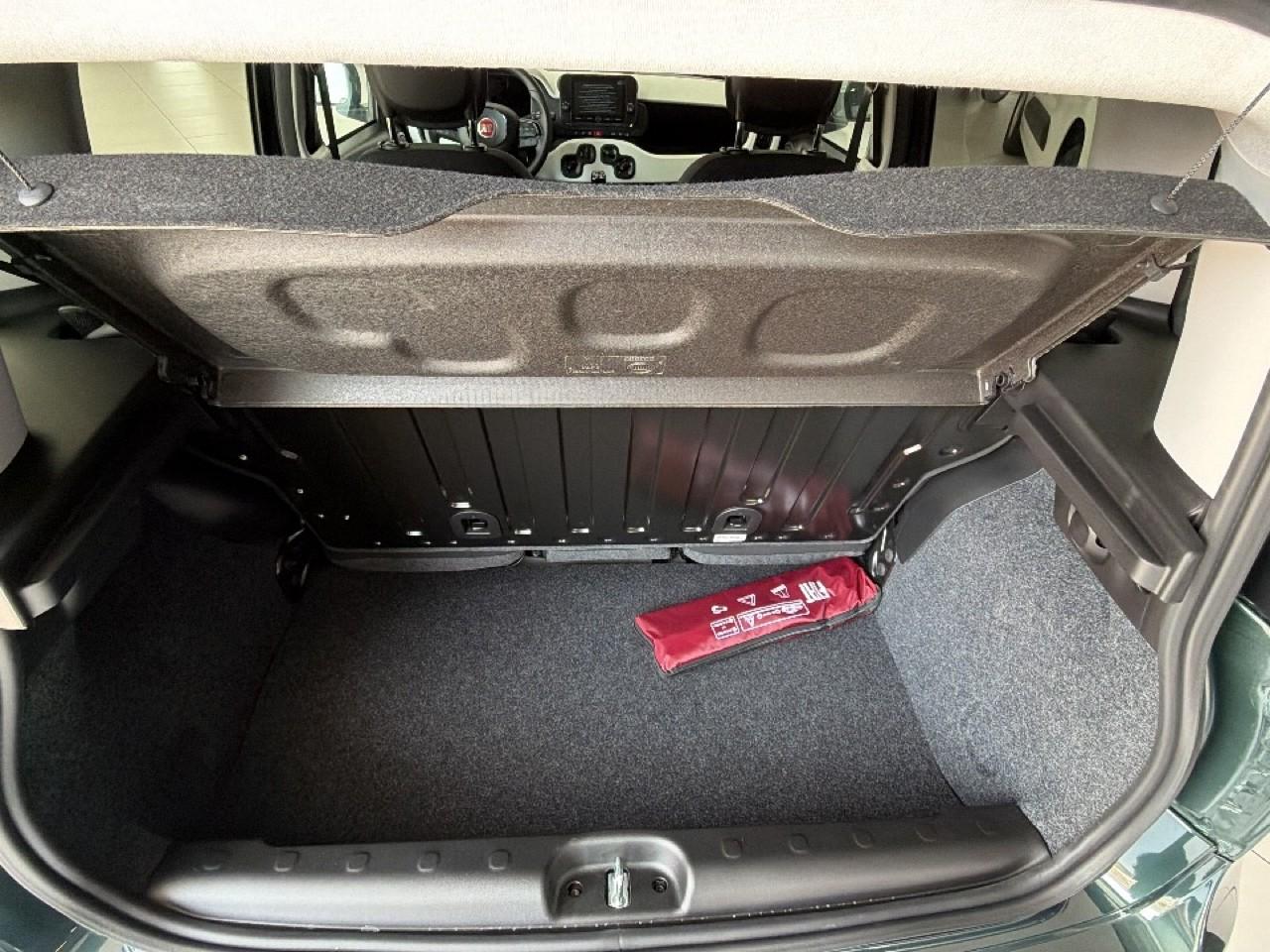 fiat pandina 1.0 hybrid cross — photo 3