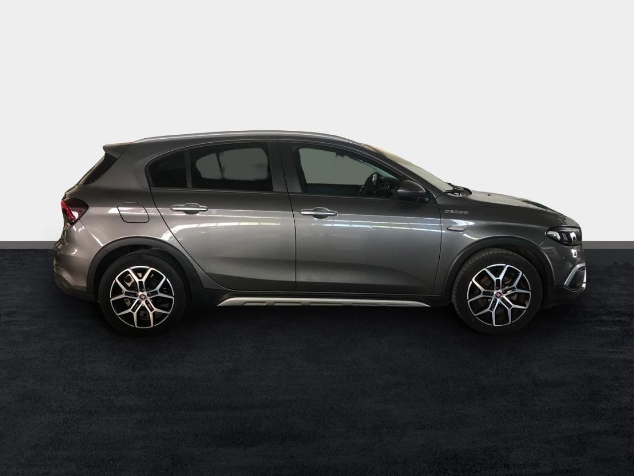 fiat tipo 1.3 multijet 95cv tipo cross — photo 4