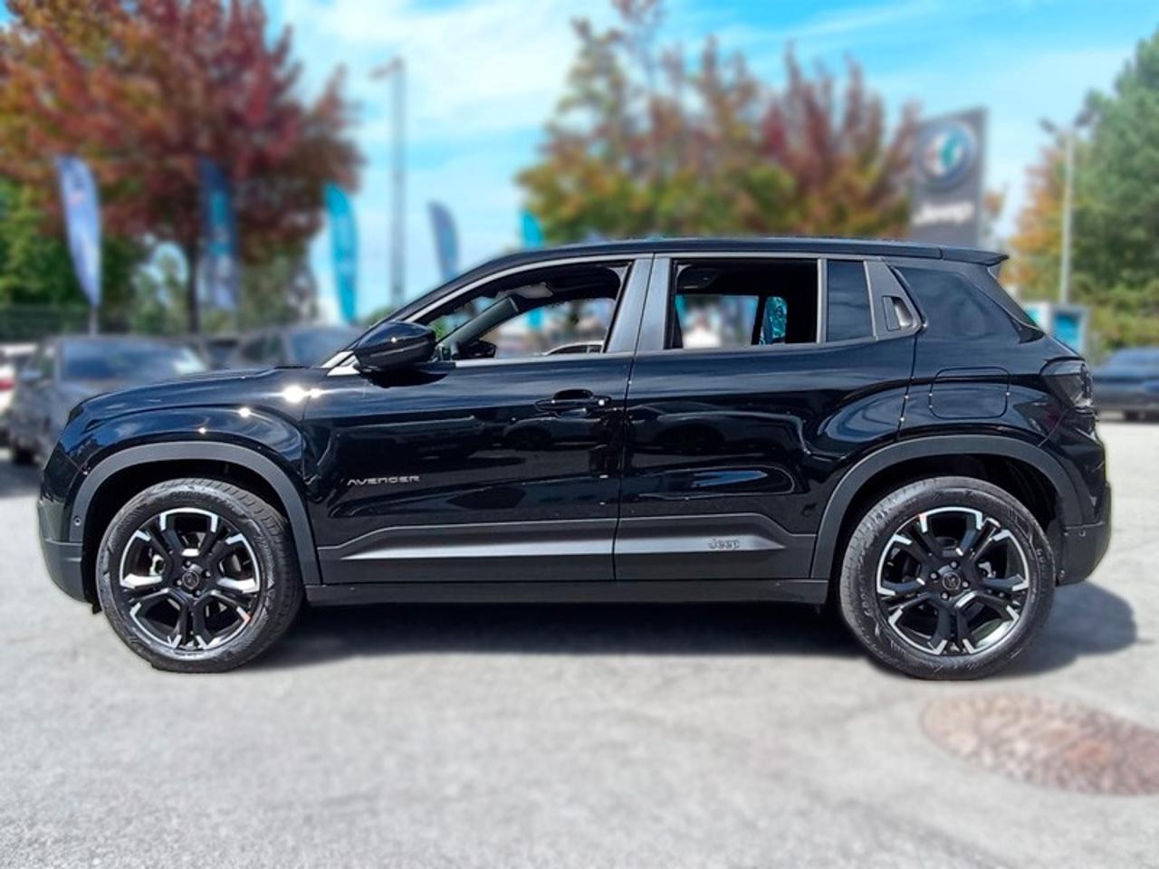 jeep avenger 54 kwh summit — photo 4