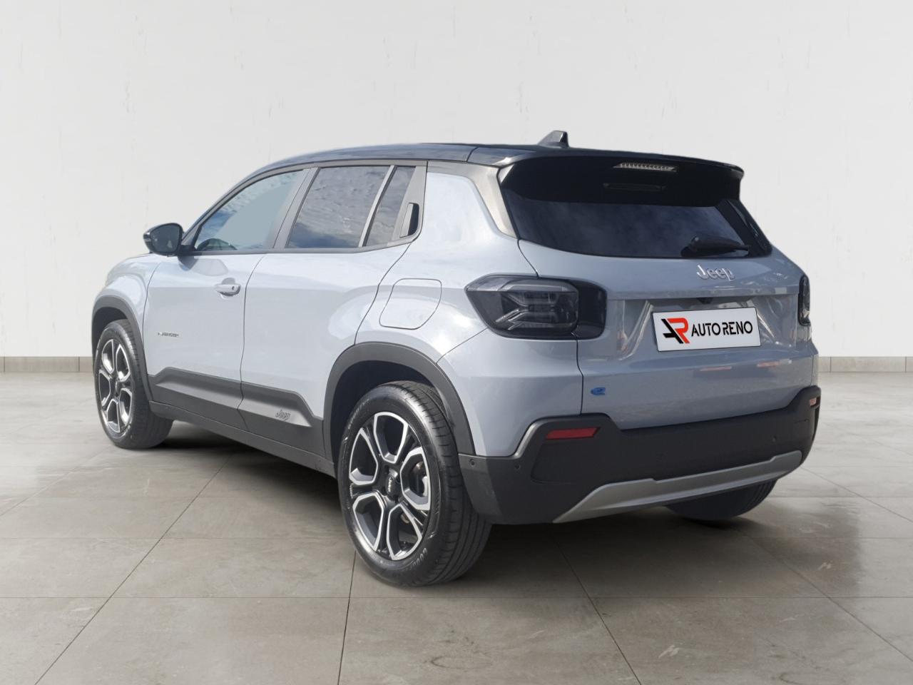 jeep avenger 54 kwh summit — photo 3
