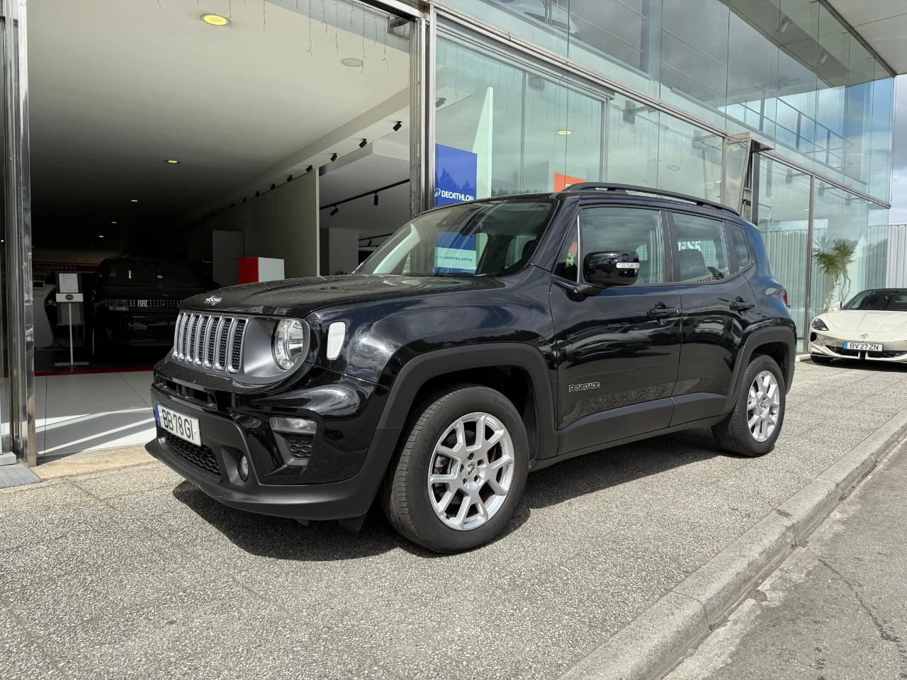 Jeep Renegade 1.5 TG e-Hybrid Limited DCT — photo 2