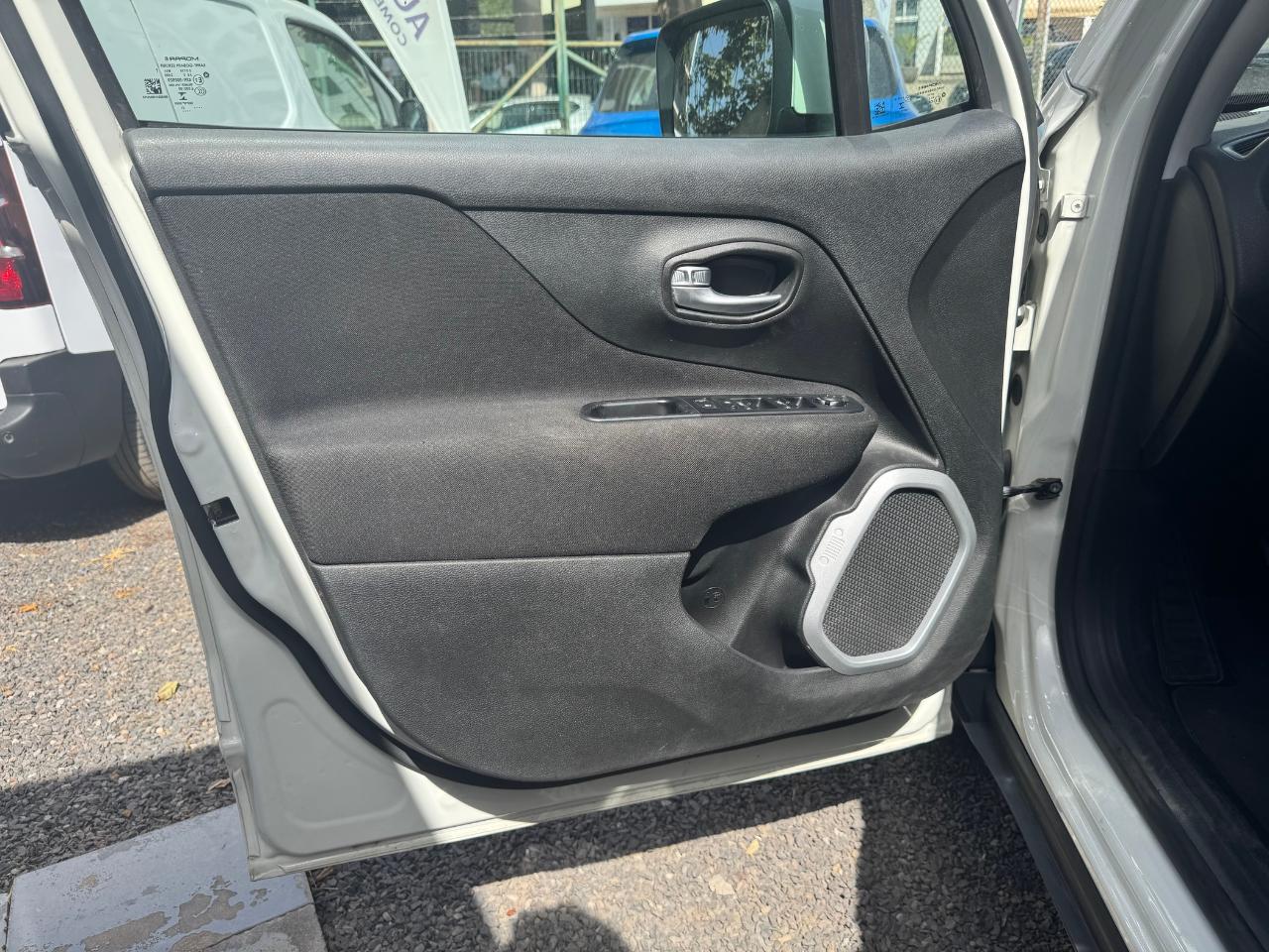 jeep renegade 1.0 t-gdi — photo 4