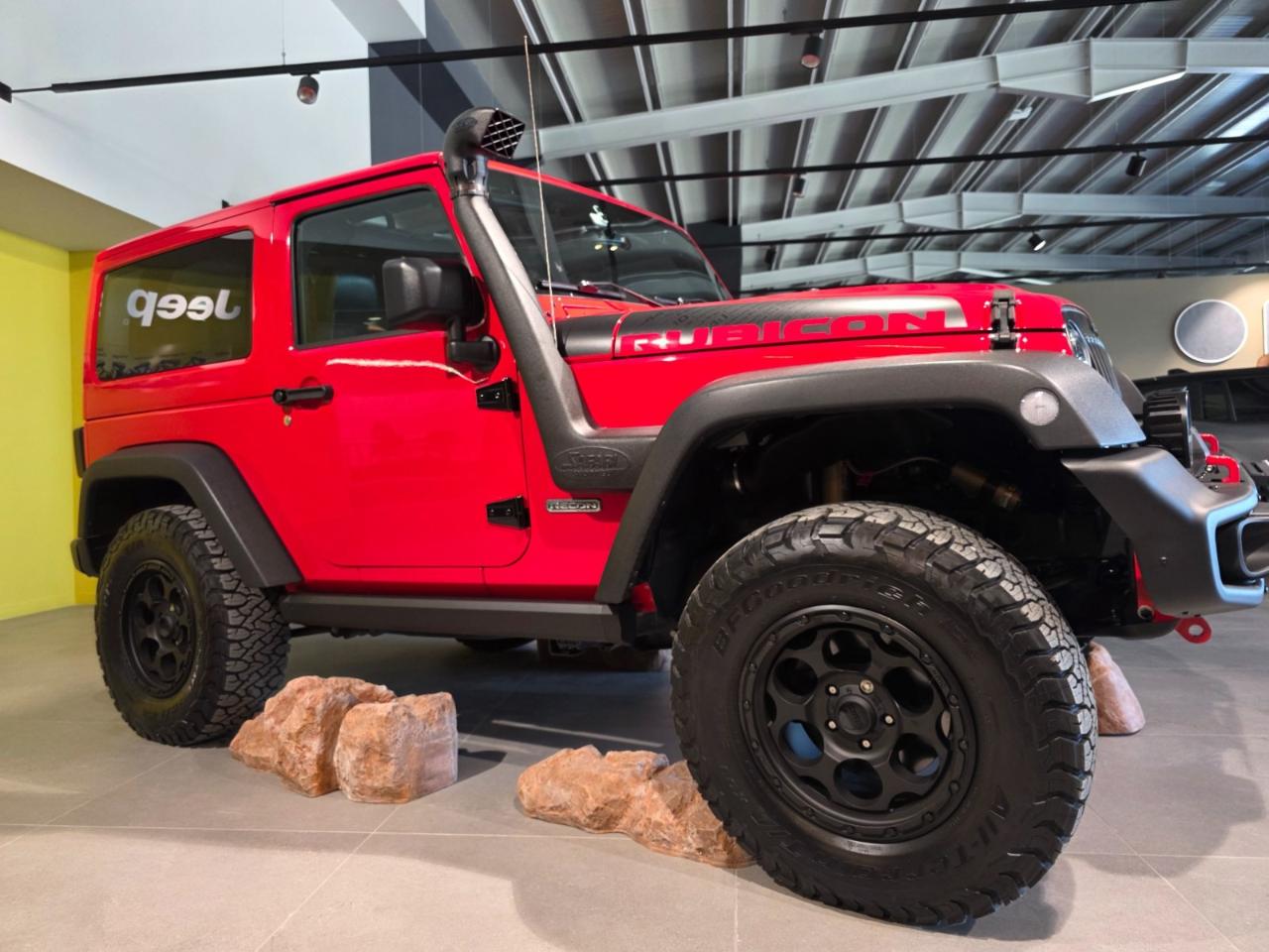 jeep wrangler rubicon versao 4 lugares recon 2.8 crd auto — photo 2