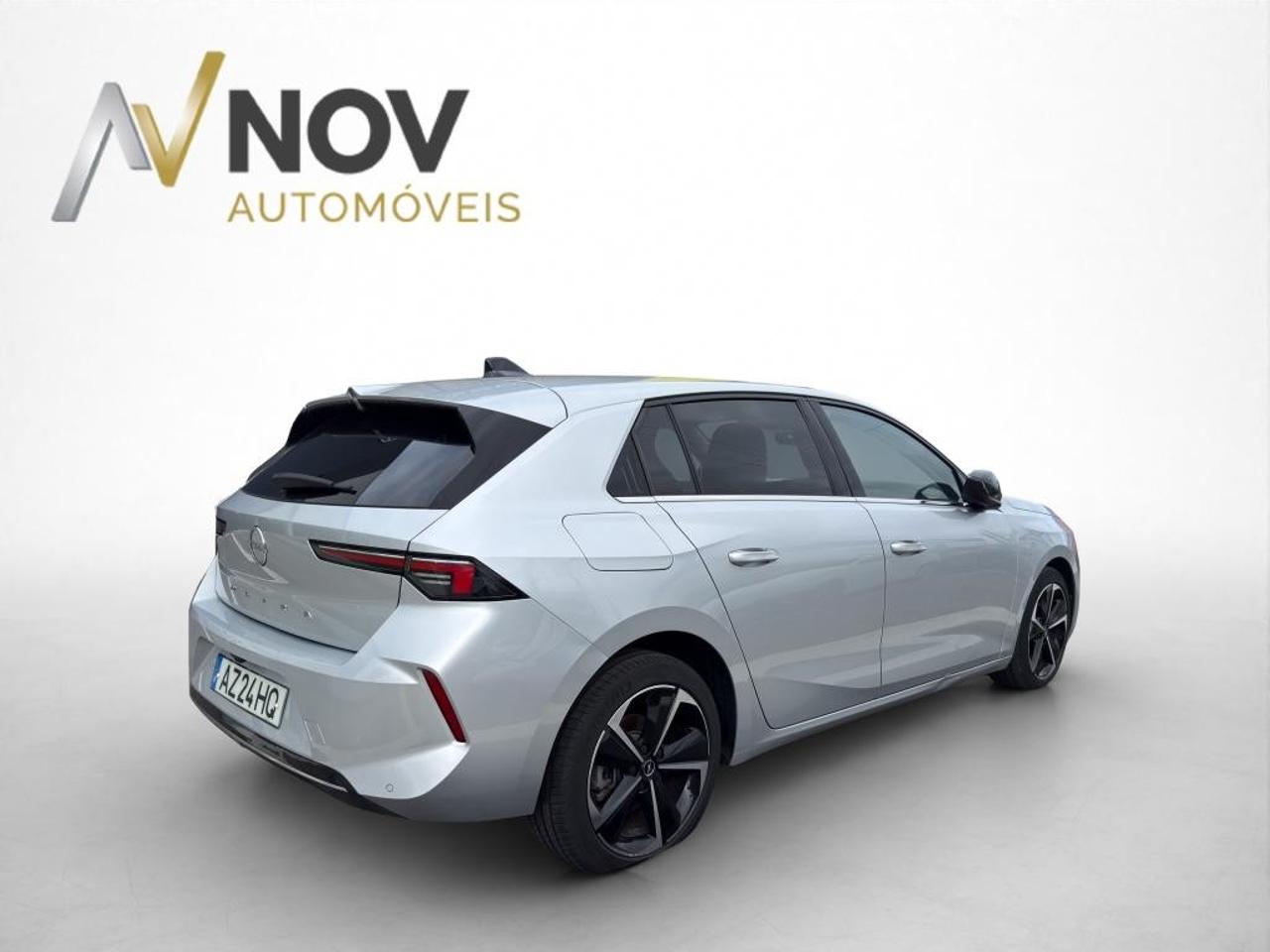 opel astra 1.5 d — photo 4