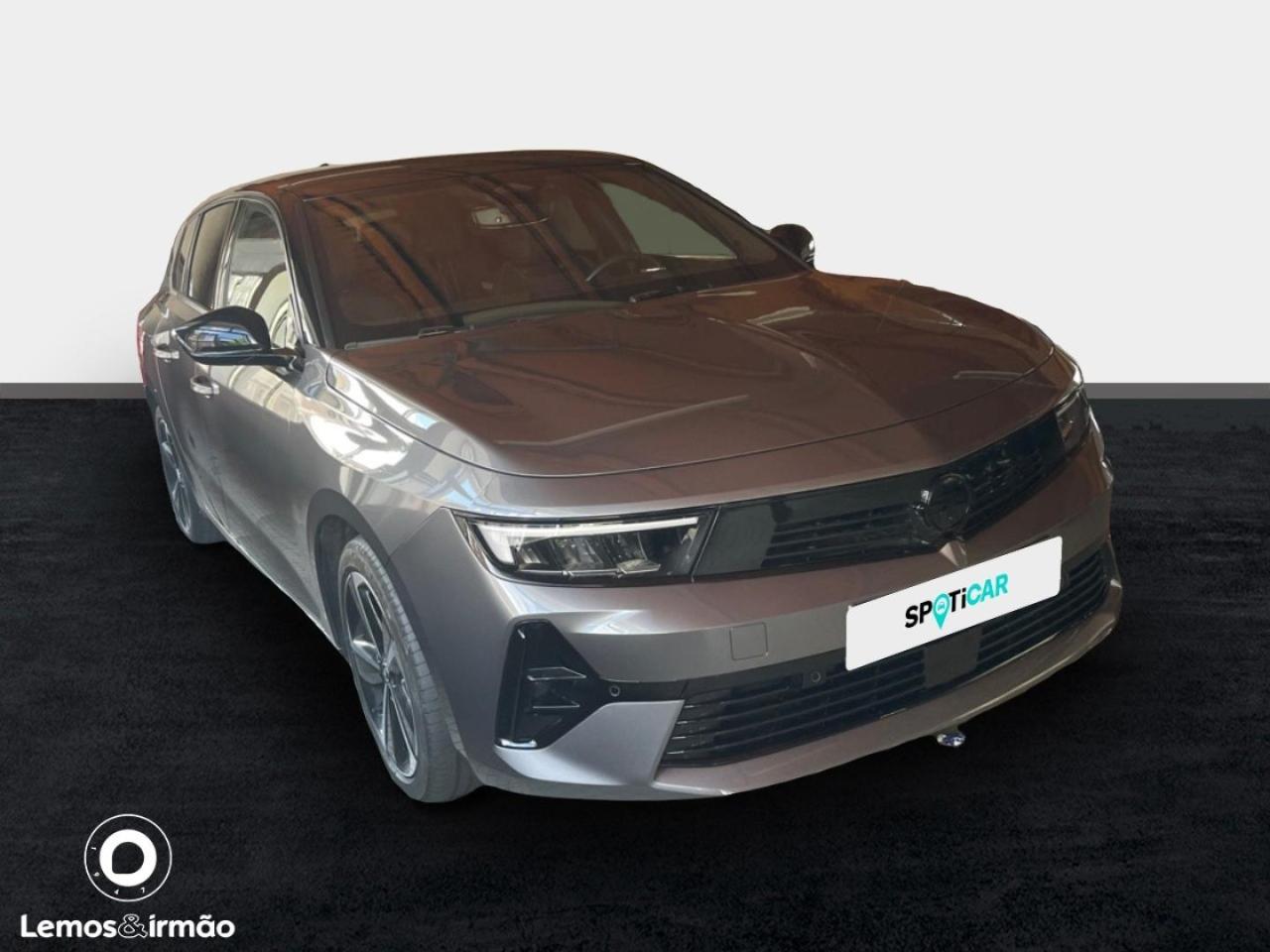 opel astra 1.2t hybrid 136cv gs cadc6 st — photo 2