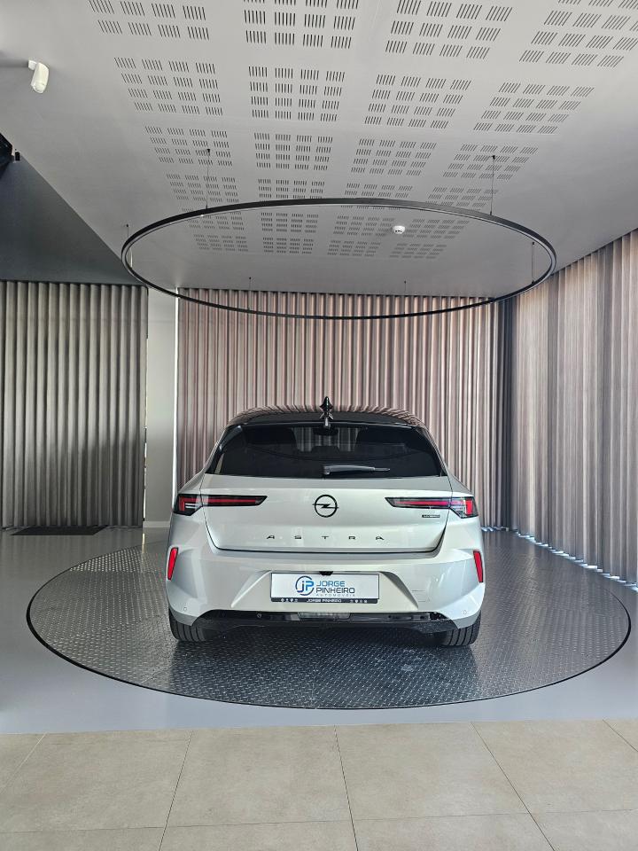 opel astra 1.2 t hybrid gs edct — photo 4