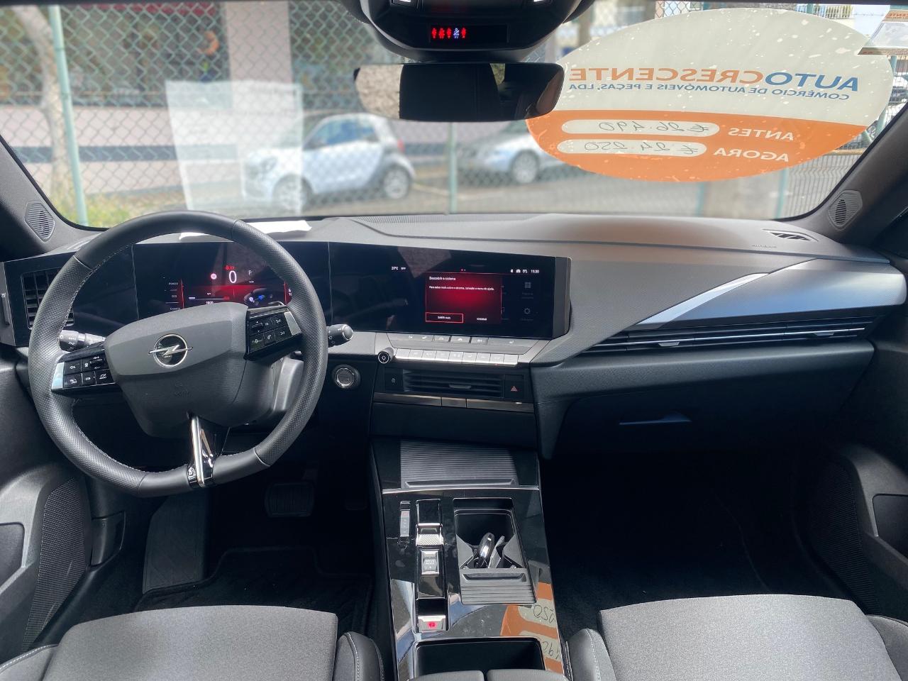 opel astra l sports tourer 1.2 — photo 4