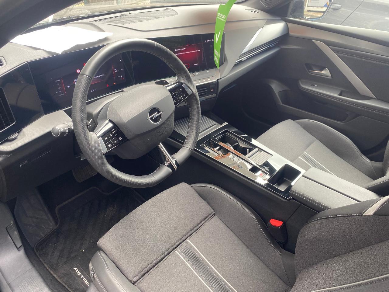 opel astra l sports tourer 1.2 — photo 5