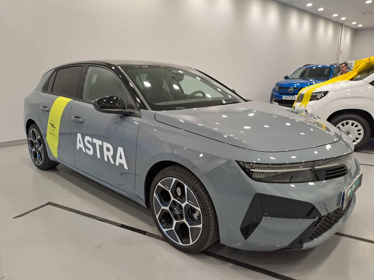opel astra 1.2t hybrid 145cv  cadc6 gs — photo 3