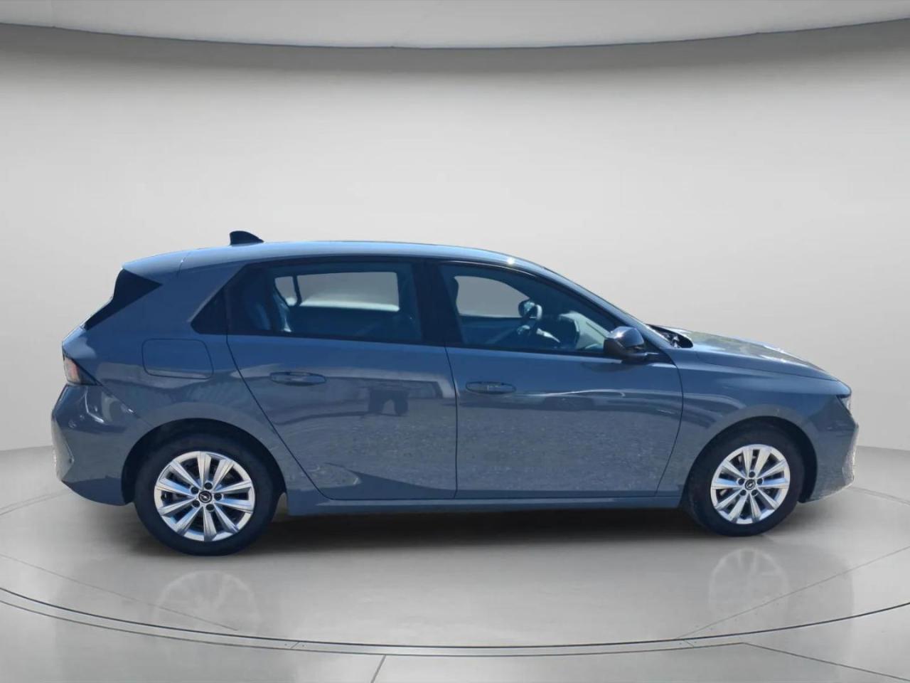 opel astra 1.2 turbo 130cv s/s edition — photo 4