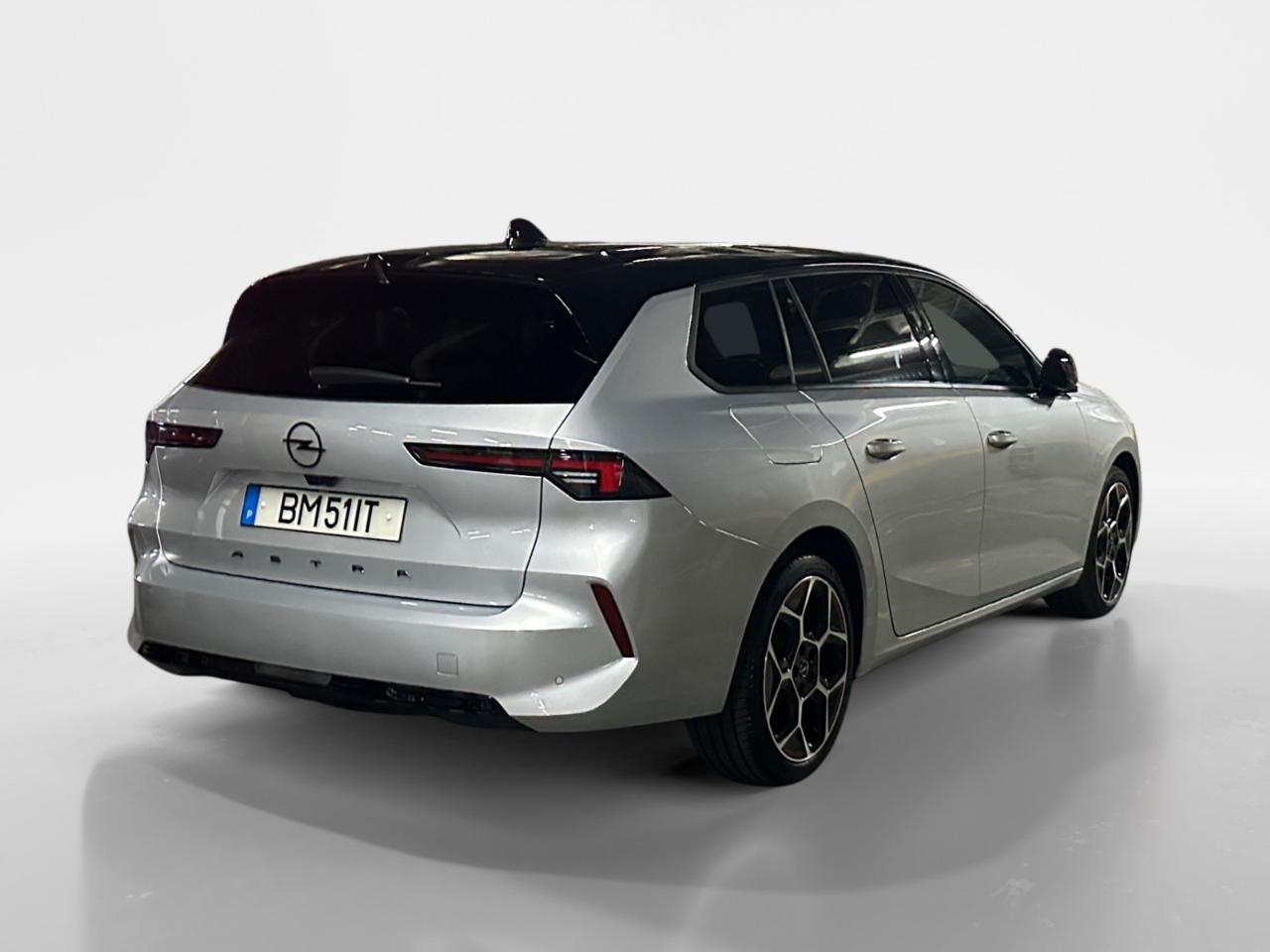opel astra sports tourer 1.5 d gs aut. — photo 4