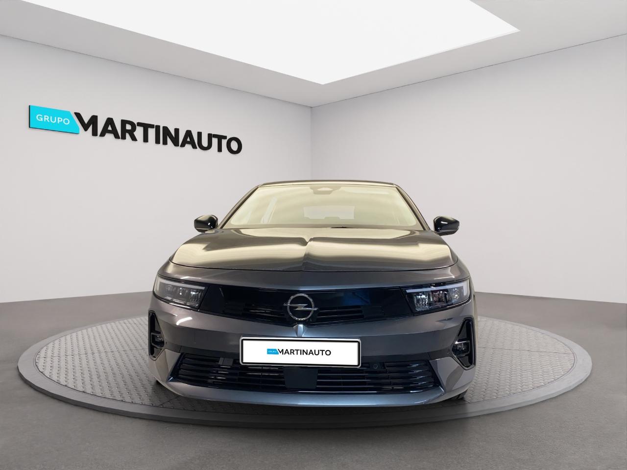opel astra sports tourer 54 kwh edition — photo 2