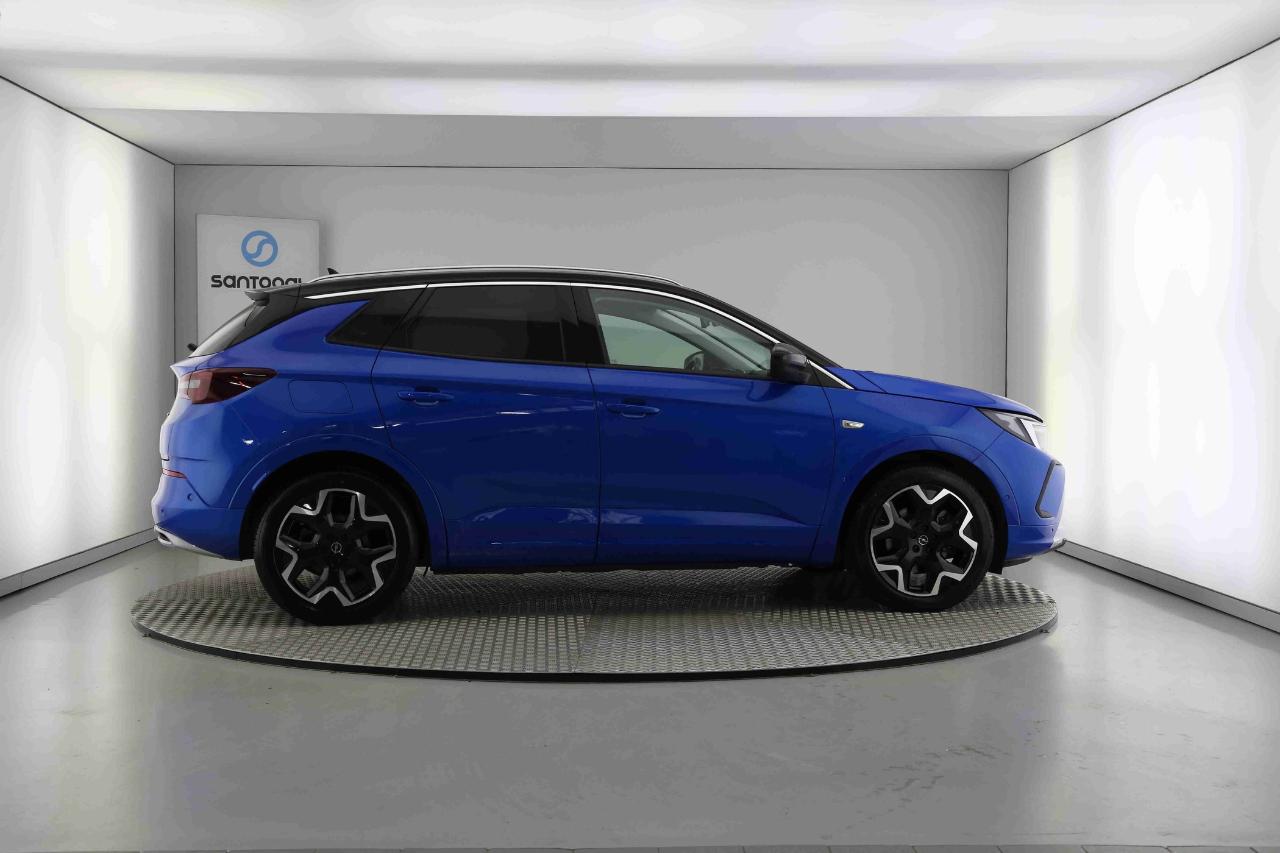 opel grandland 1.6 t phev ultimate — photo 3