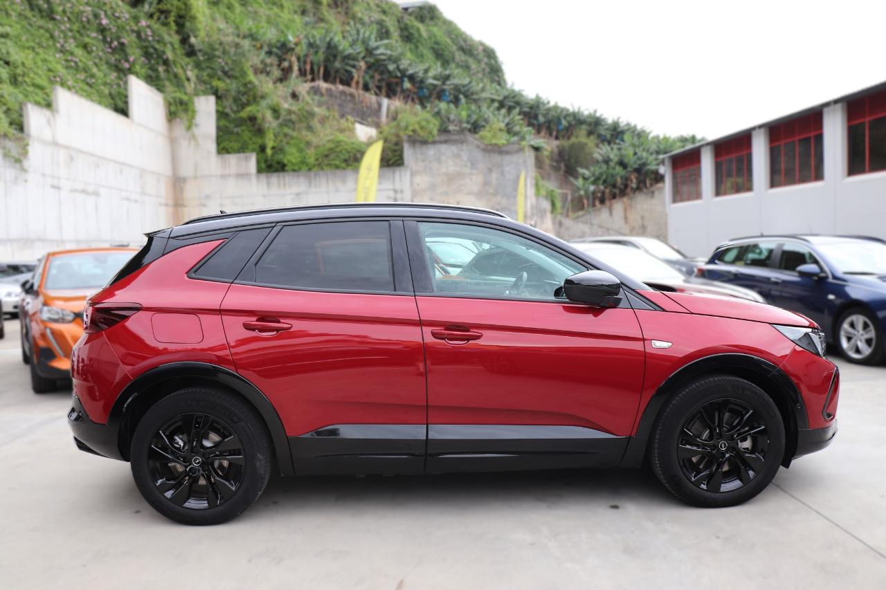 opel grandland gs phev — photo 4