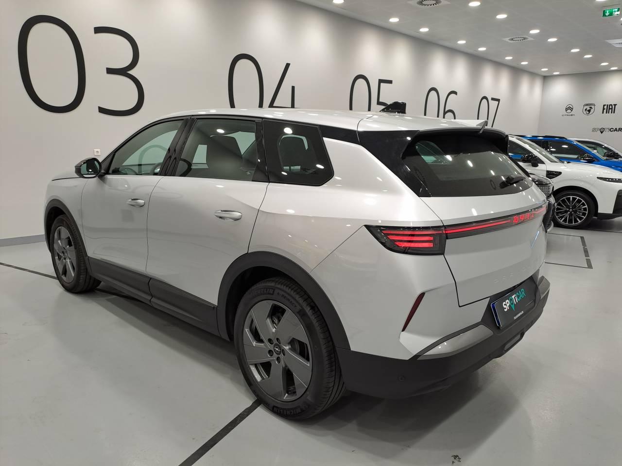 opel grandland 1.2 hybrid 145cv  e-dcs6 edition — photo 5