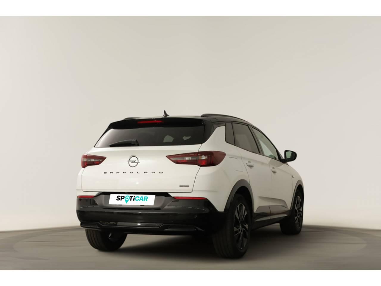 opel grandland 1.2 hybrid 145cv  e-dcs6 gs — photo 3