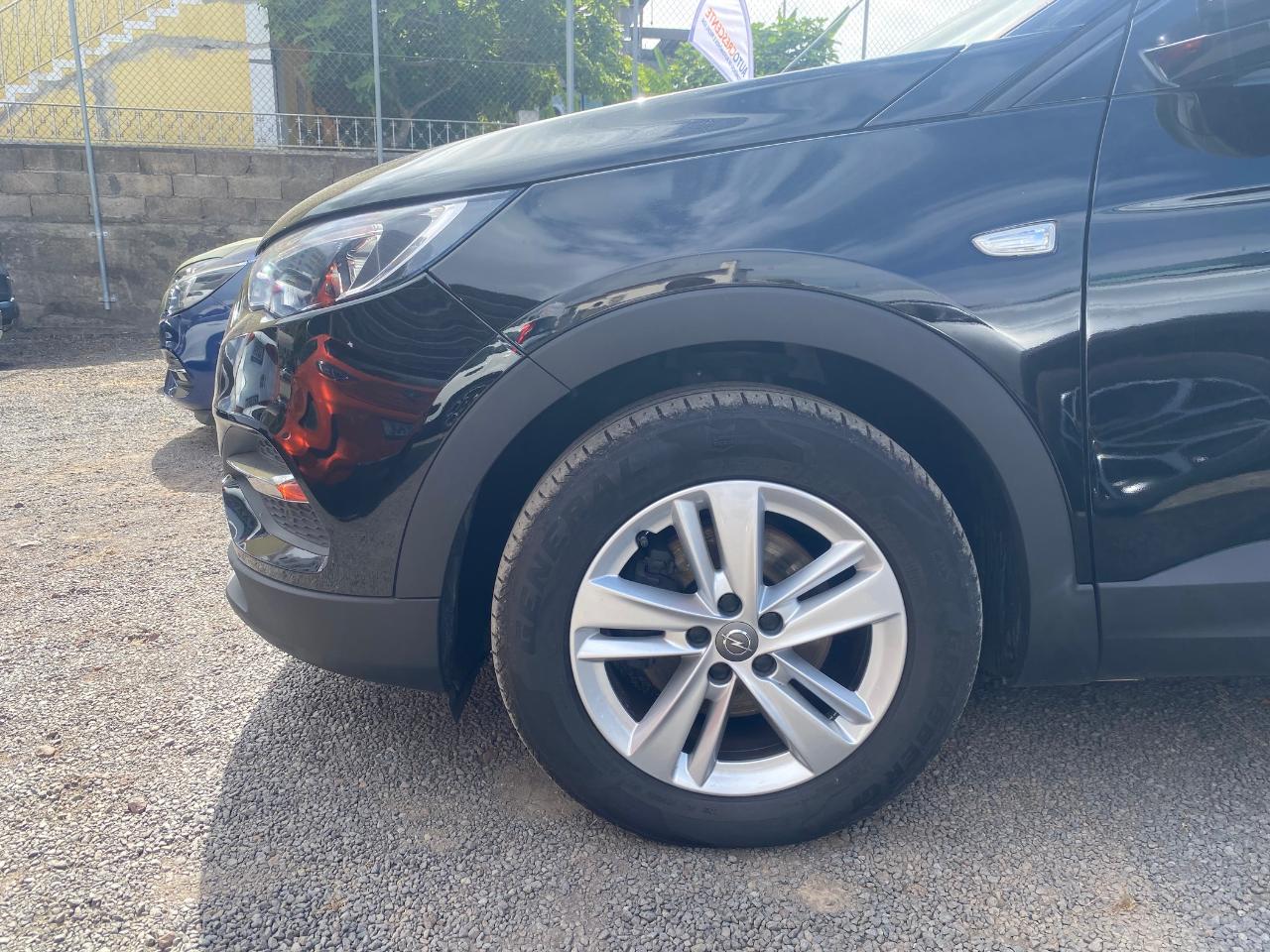 opel grandland x 1.5 cdti business edition — photo 3
