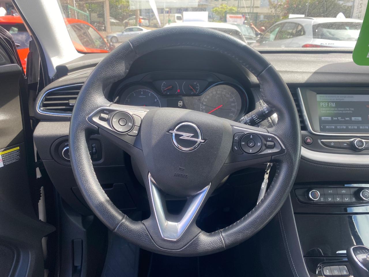 opel grandland x 1.5 cdti business edition — photo 4