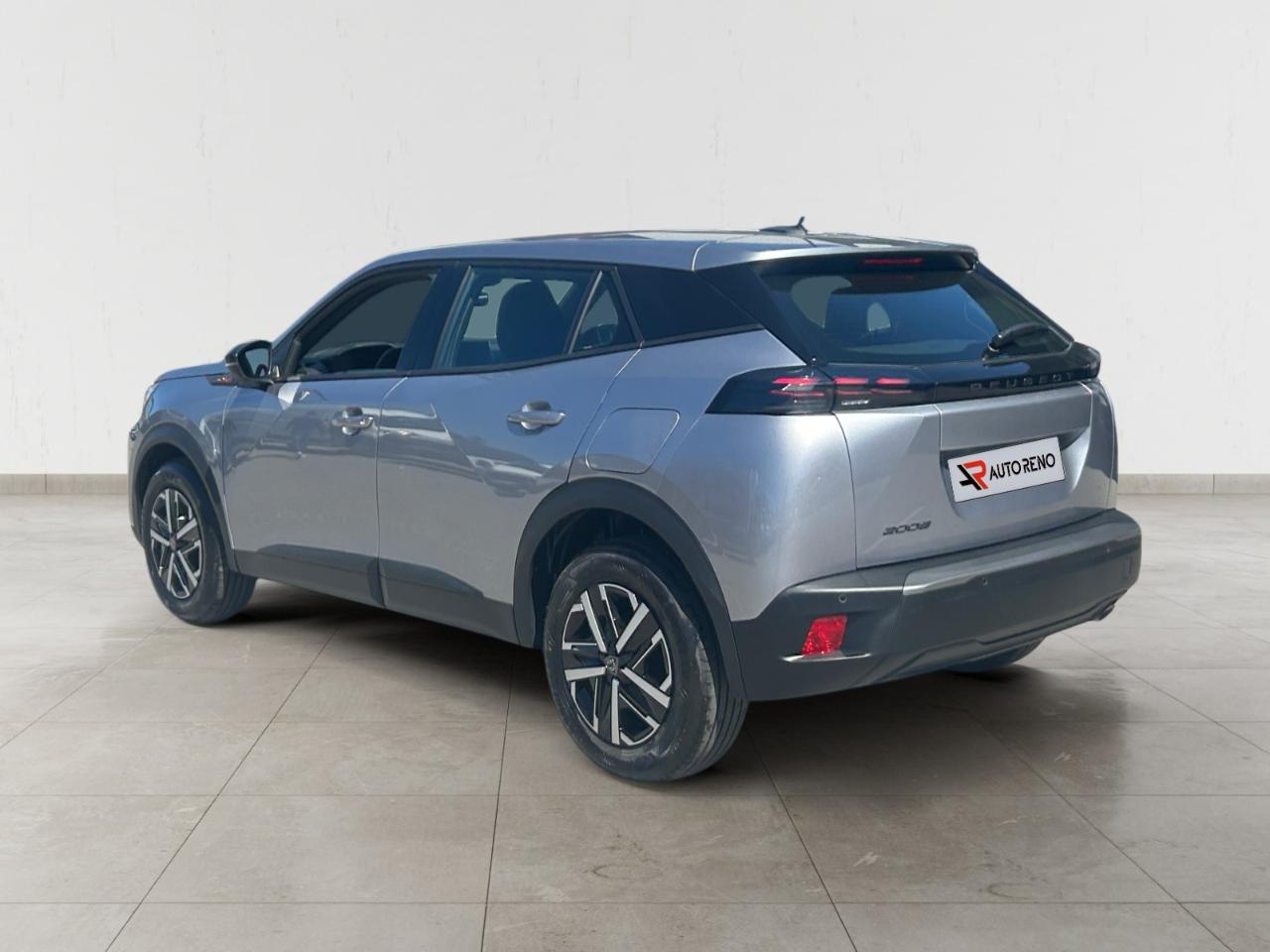 peugeot 2008 1.2 puretech style — photo 3