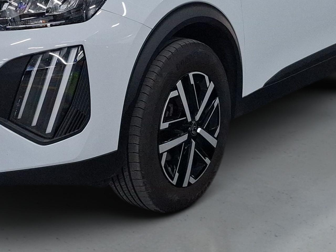 peugeot 2008 1.2 100 cv style — photo 4