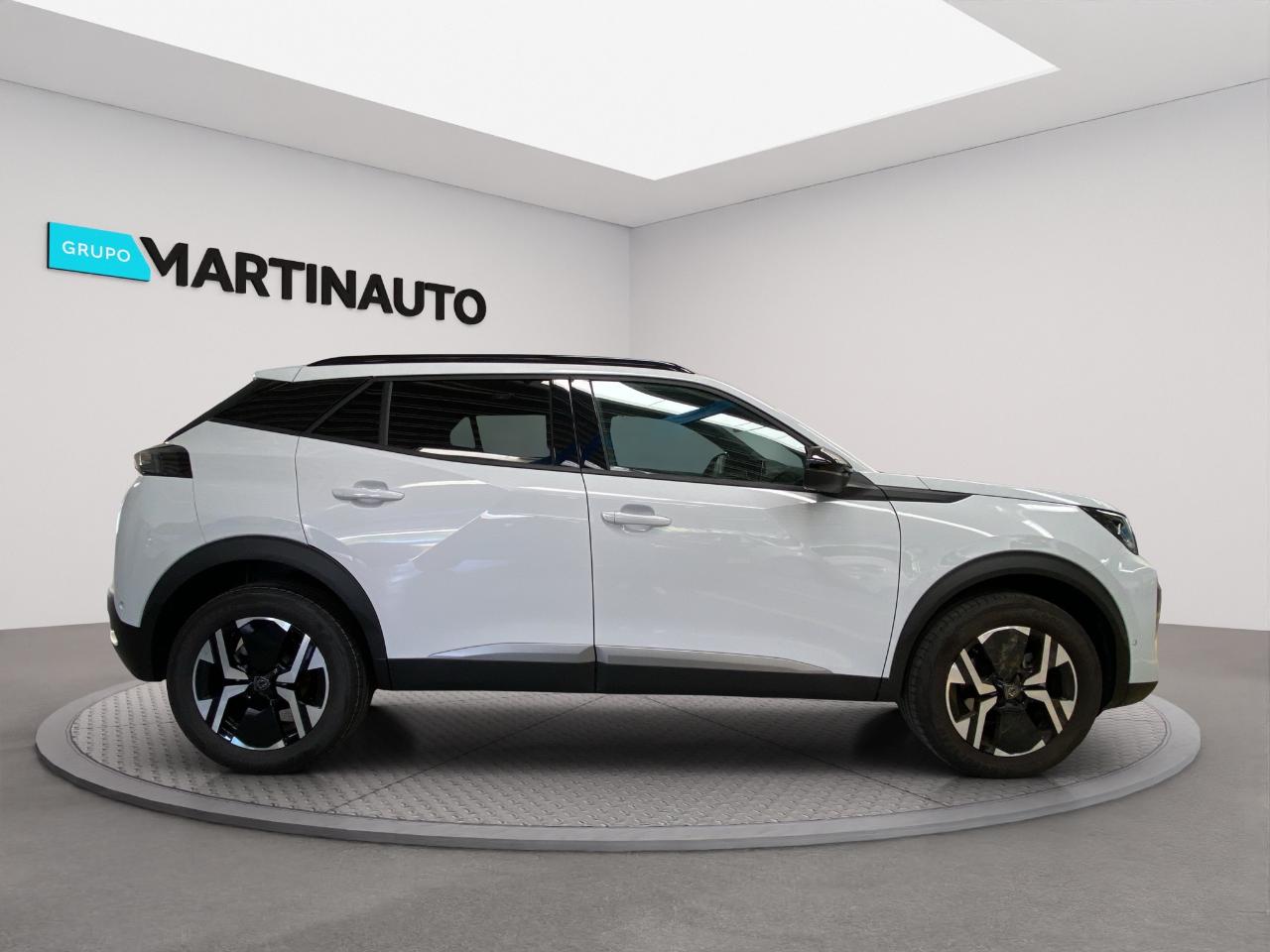 peugeot 2008 1.2 hybrid allure e-dcs6 — photo 4