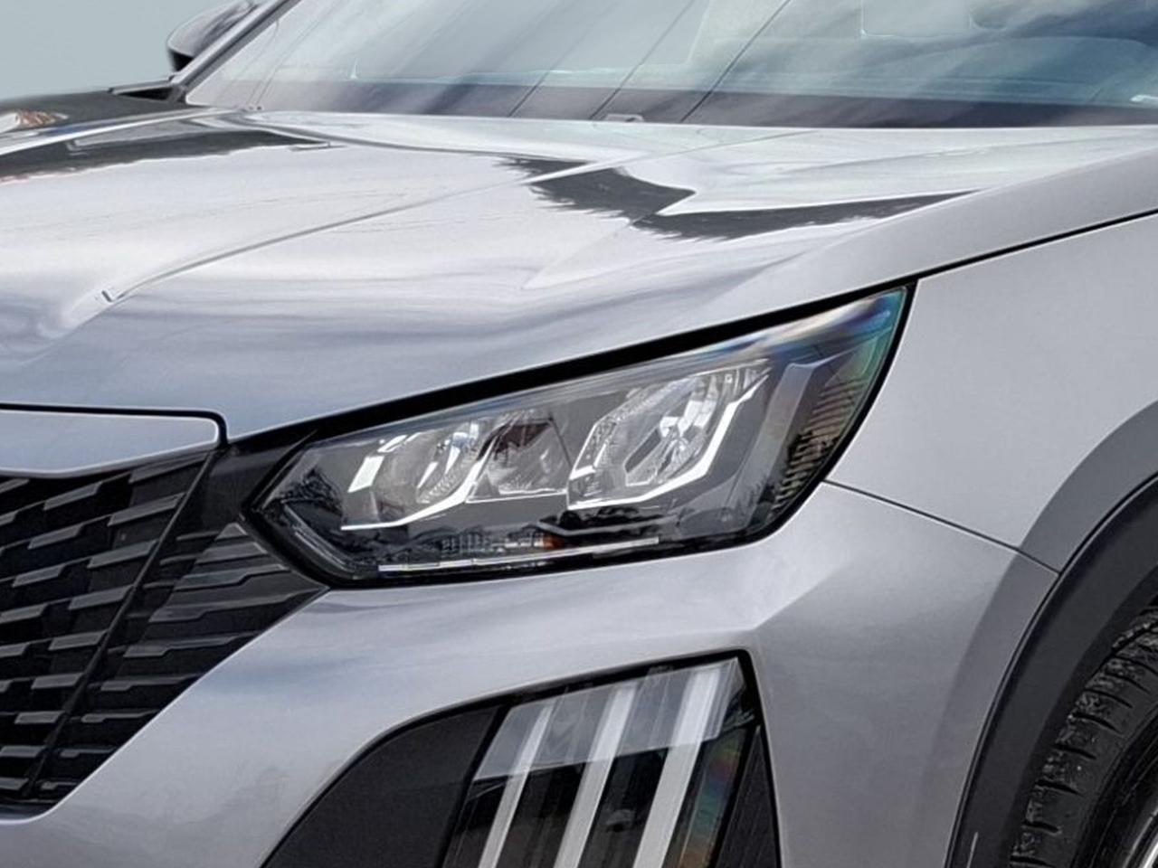 Peugeot 2008 1.2 PureTech 100cv Active — photo 3