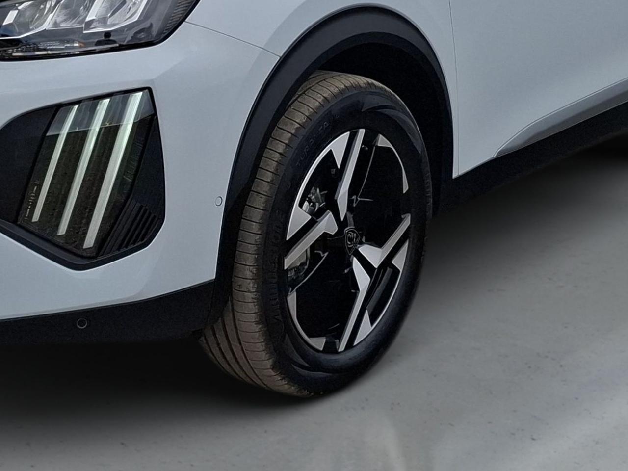 peugeot 2008 1.2 hybrid 145 cv allure e-dcs6 — photo 3