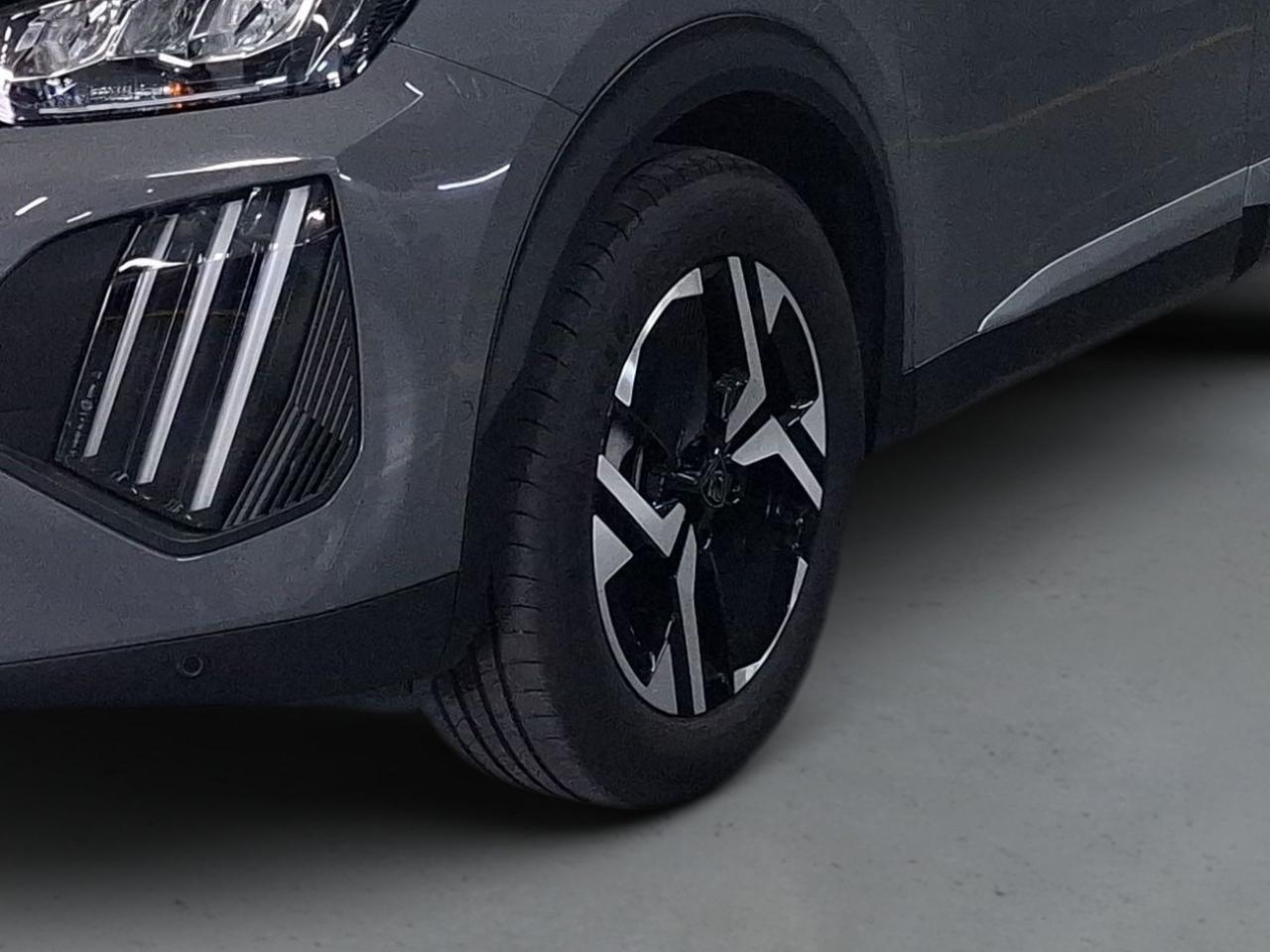 peugeot 2008 1.2 100 cv allure cvm6 — photo 4