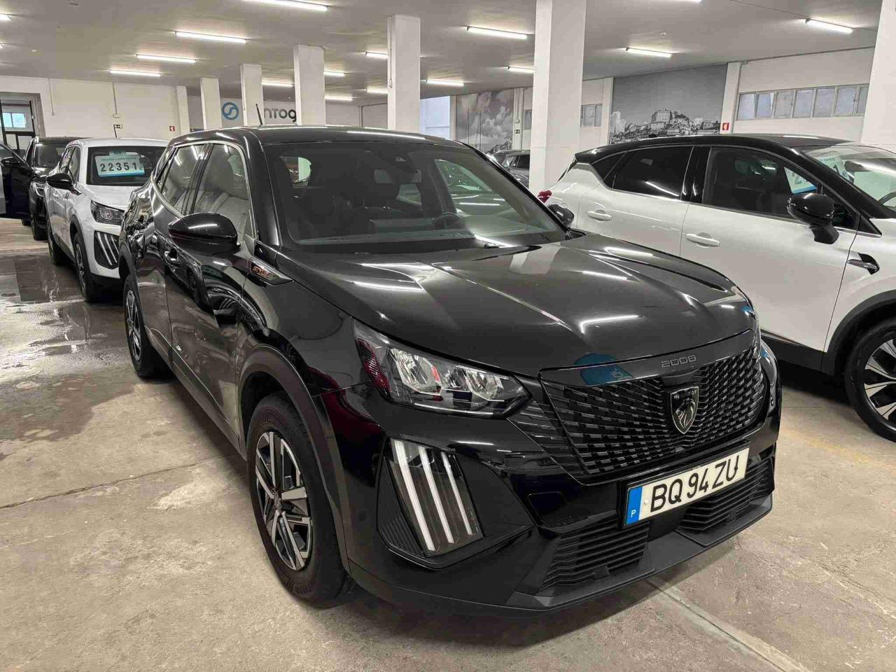 Peugeot 2008 1.2 PureTech Style — photo 3