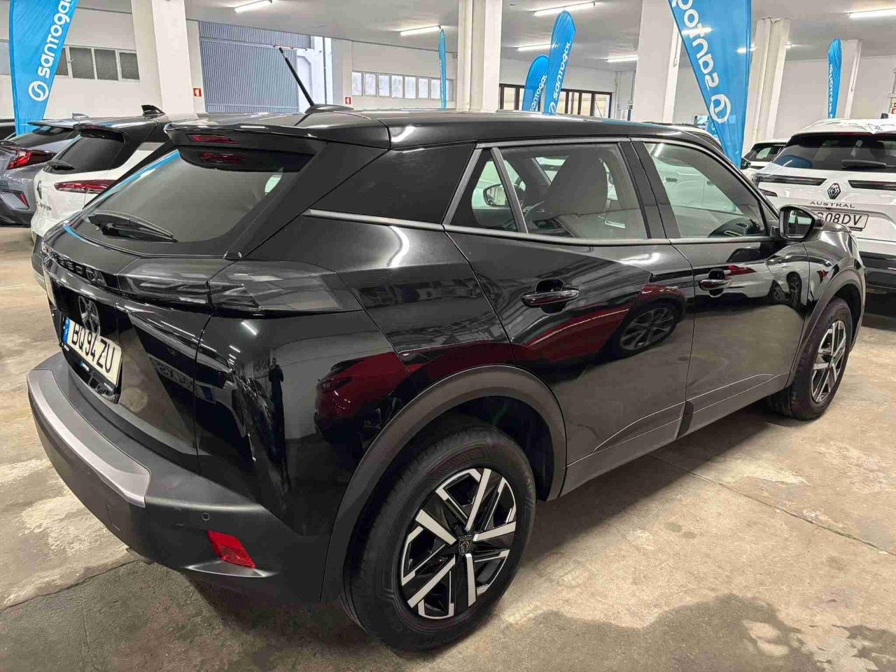 Peugeot 2008 1.2 PureTech Style — photo 4
