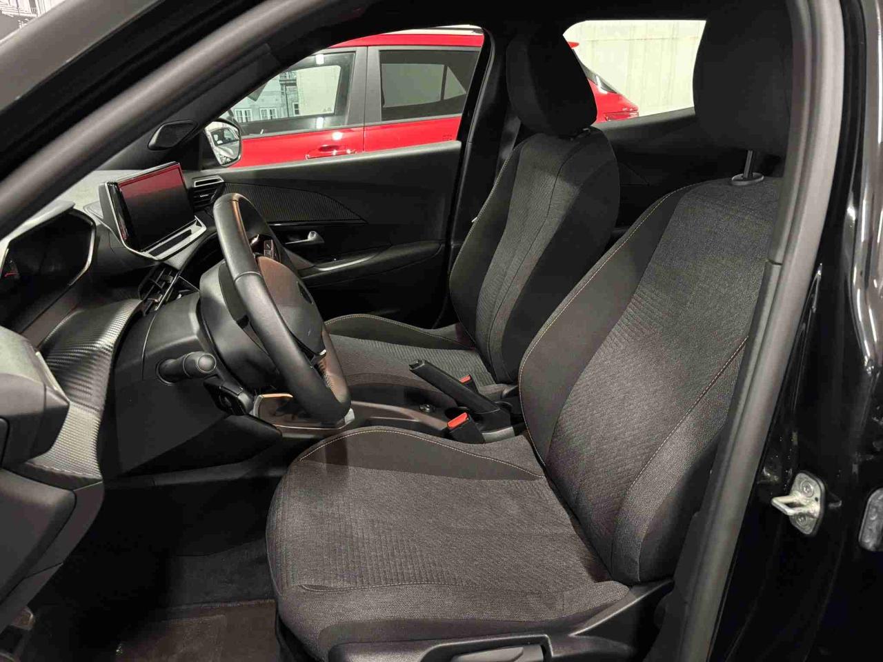 Peugeot 2008 1.2 PureTech Style — photo 5